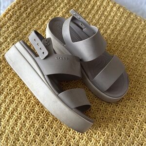 Crocs Women's Platform Sandals - Gray